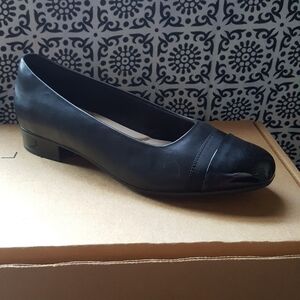 CLARKS Juliet Monte Women's Dress Shoes (Black, Size 8.5)